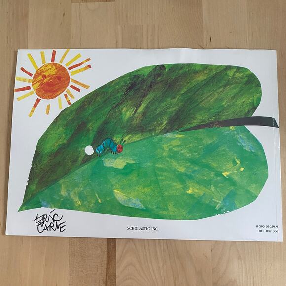 Vintage 80s Eric Carle The Very Hungry Caterpillar Paperback Book - Picture 7 of 7